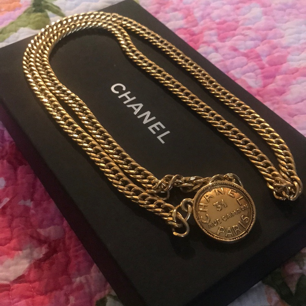 Beautiful Vintage Gold Chanel Chain Belt